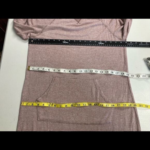 STARS ABOVE, Size Medium, Lavender/Beige Long Sleeve striped dress - Picture 5 of 9